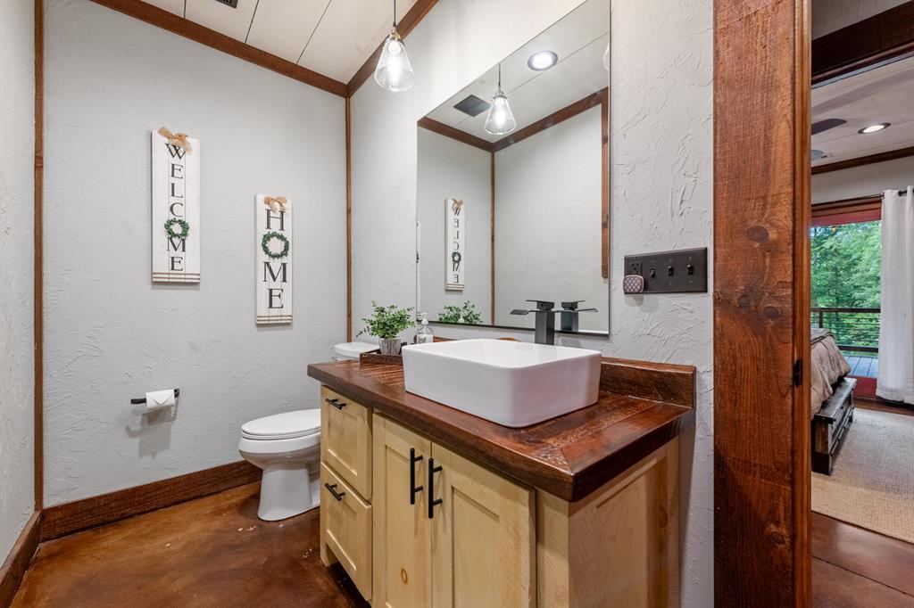 Blue Ridge, Georgia, 30513, United States, 3 Bedrooms Bedrooms, ,3 BathroomsBathrooms,Residential,Active,1849502