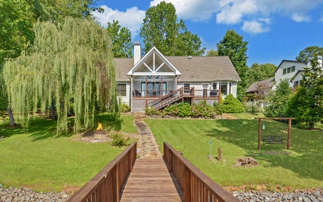 Hiawassee, Georgia, 30546, United States, 4 Bedrooms Bedrooms, ,3 BathroomsBathrooms,Residential,Active,1945082