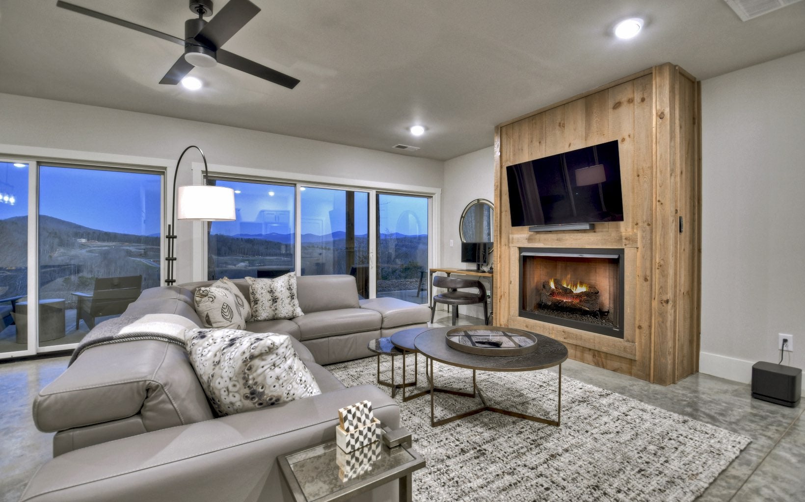 Morganton, Georgia, 30560, United States, 3 Bedrooms Bedrooms, ,4 BathroomsBathrooms,Residential,Active,2007013