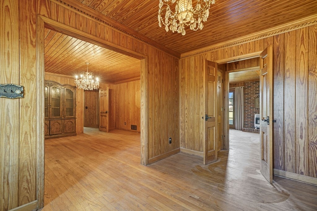 Ellijay, Georgia, 30540, United States, 4 Bedrooms Bedrooms, ,4 BathroomsBathrooms,Residential,Active,1954327