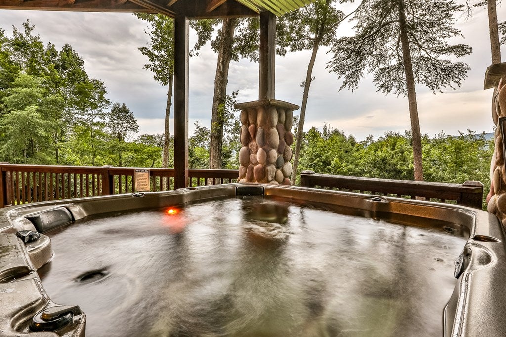 Blue Ridge, Georgia, 30513, United States, 4 Bedrooms Bedrooms, ,4 BathroomsBathrooms,Residential,Active,1998761