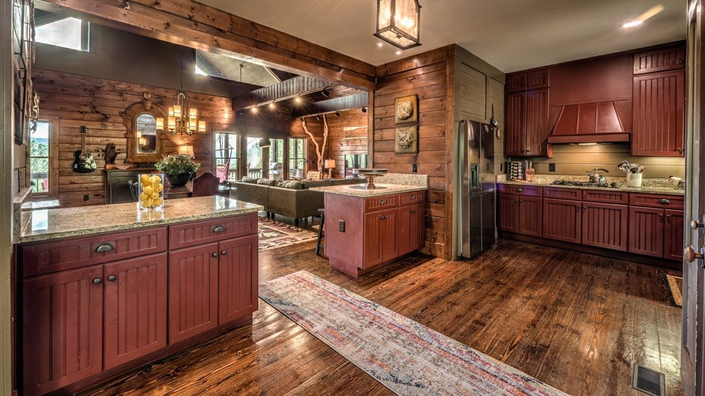 Ellijay, Georgia, 30536, United States, 6 Bedrooms Bedrooms, ,5 BathroomsBathrooms,Residential,Active,1929800