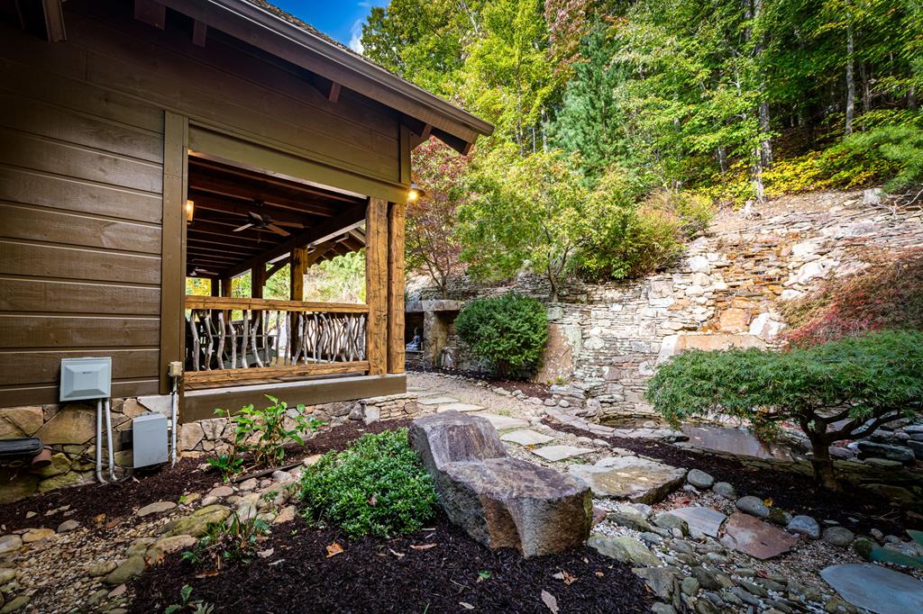 Ellijay, Georgia, 30536, United States, 5 Bedrooms Bedrooms, ,5 BathroomsBathrooms,Residential,Active,1973280