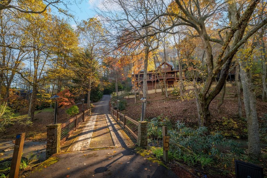 Blue Ridge, Georgia, 30513, United States, 4 Bedrooms Bedrooms, ,4 BathroomsBathrooms,Residential,Active,1990018