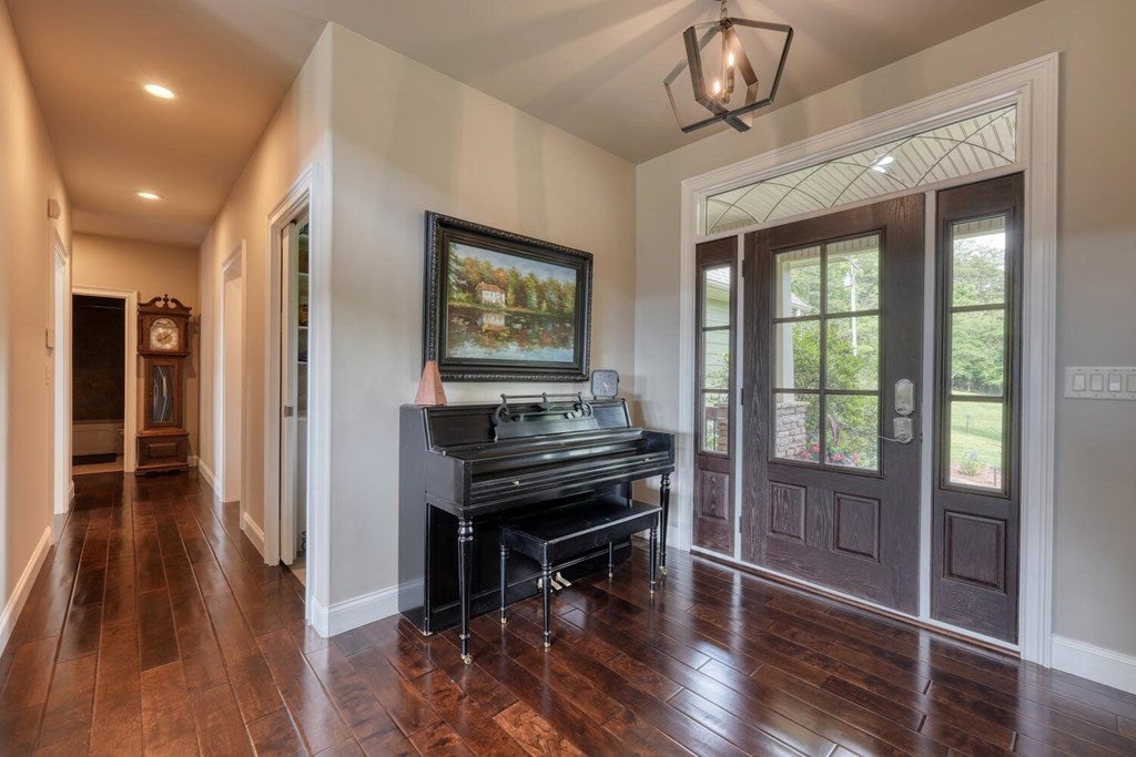 Blairsville, Georgia, 30512, United States, 4 Bedrooms Bedrooms, ,4 BathroomsBathrooms,Residential,Active,1850663