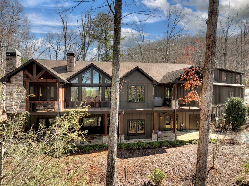 Ellijay, Georgia, 30536, United States, 5 Bedrooms Bedrooms, ,6 BathroomsBathrooms,Residential,Active,1953362
