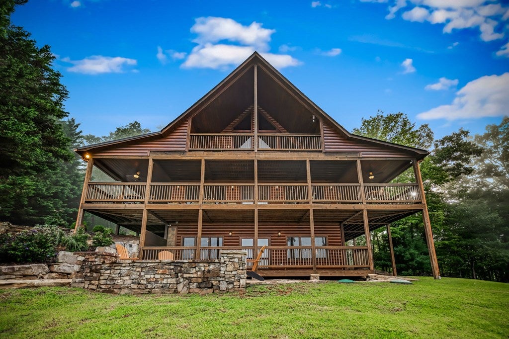 Mineral Bluff, Georgia, 30559, United States, 4 Bedrooms Bedrooms, ,4 BathroomsBathrooms,Residential,Active,1929467