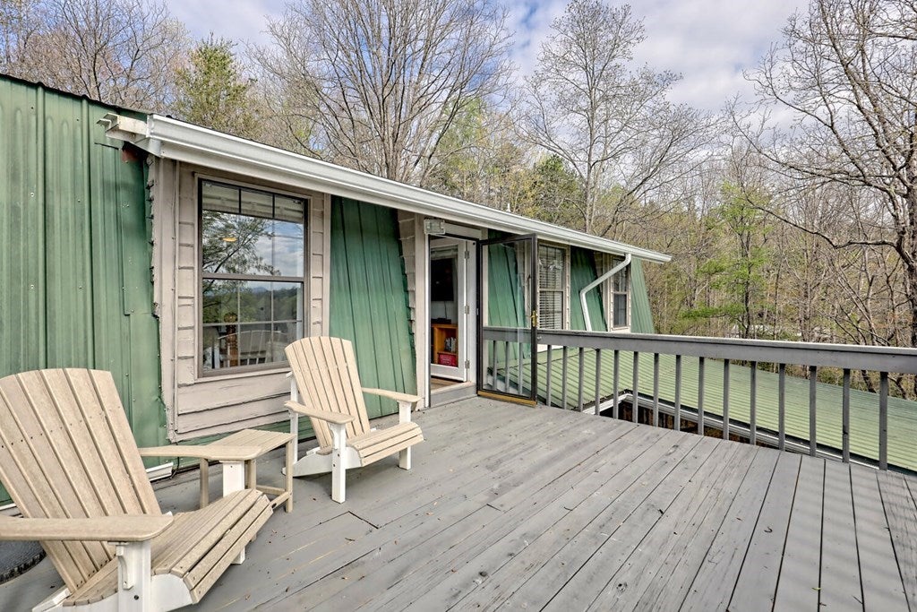 Blairsville, Georgia, 30512, United States, 3 Bedrooms Bedrooms, ,6 BathroomsBathrooms,Residential,Active,1920218