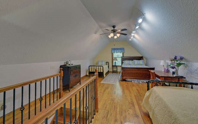 Hiawassee, Georgia, 30546, United States, 4 Bedrooms Bedrooms, ,3 BathroomsBathrooms,Residential,Active,1945082