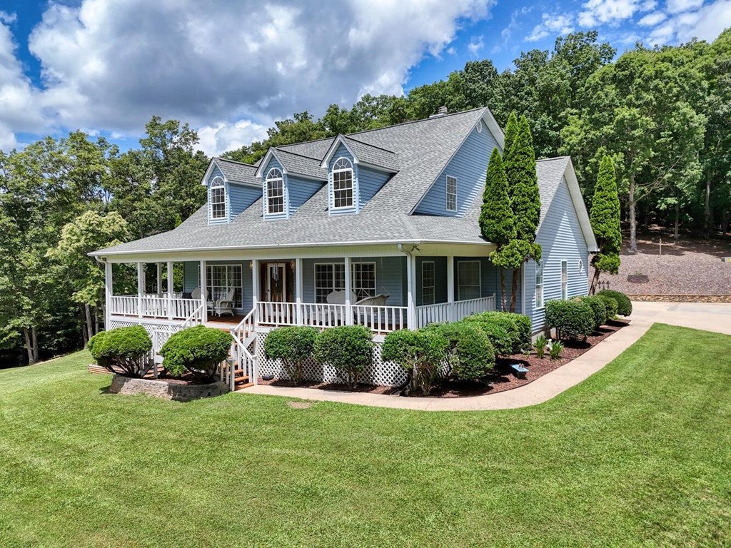 Blairsville, Georgia, 30512, United States, 4 Bedrooms Bedrooms, ,4 BathroomsBathrooms,Residential,Active,1892611