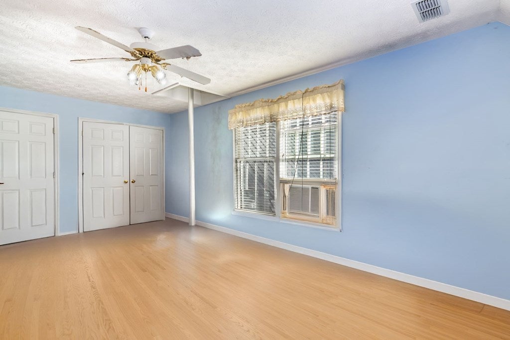 Blairsville, Georgia, 30512, United States, 5 Bedrooms Bedrooms, ,4 BathroomsBathrooms,Residential,Active,1741628