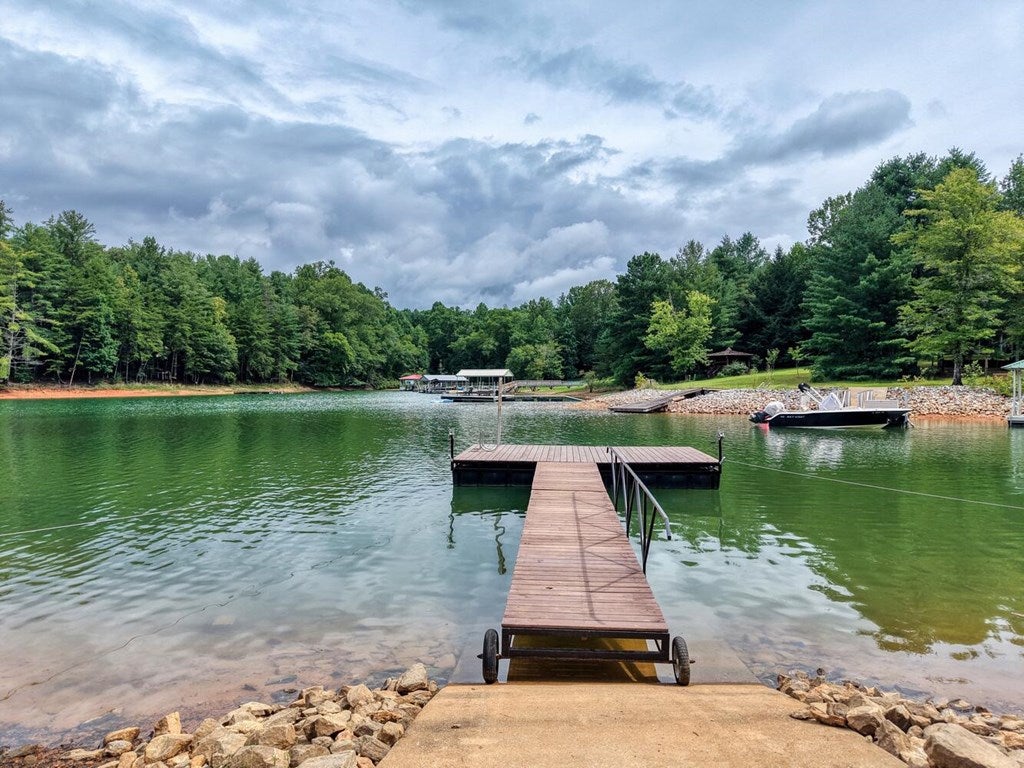 Blairsville, Georgia, 30512, United States, 4 Bedrooms Bedrooms, ,4 BathroomsBathrooms,Residential,Active,1920254