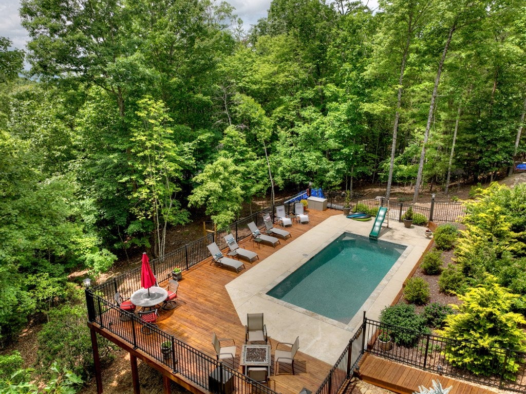 Morganton, Georgia, 30560, United States, 4 Bedrooms Bedrooms, ,6 BathroomsBathrooms,Residential,Active,1944072