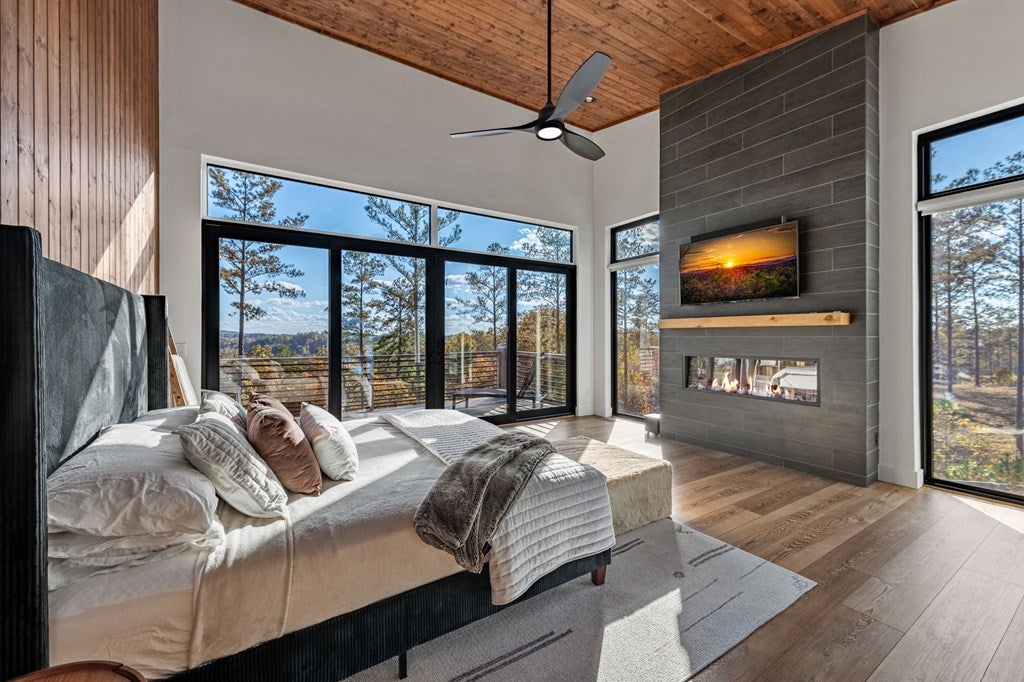 Ellijay, Georgia, 30540, United States, 4 Bedrooms Bedrooms, ,3 BathroomsBathrooms,Residential,Active,1985878