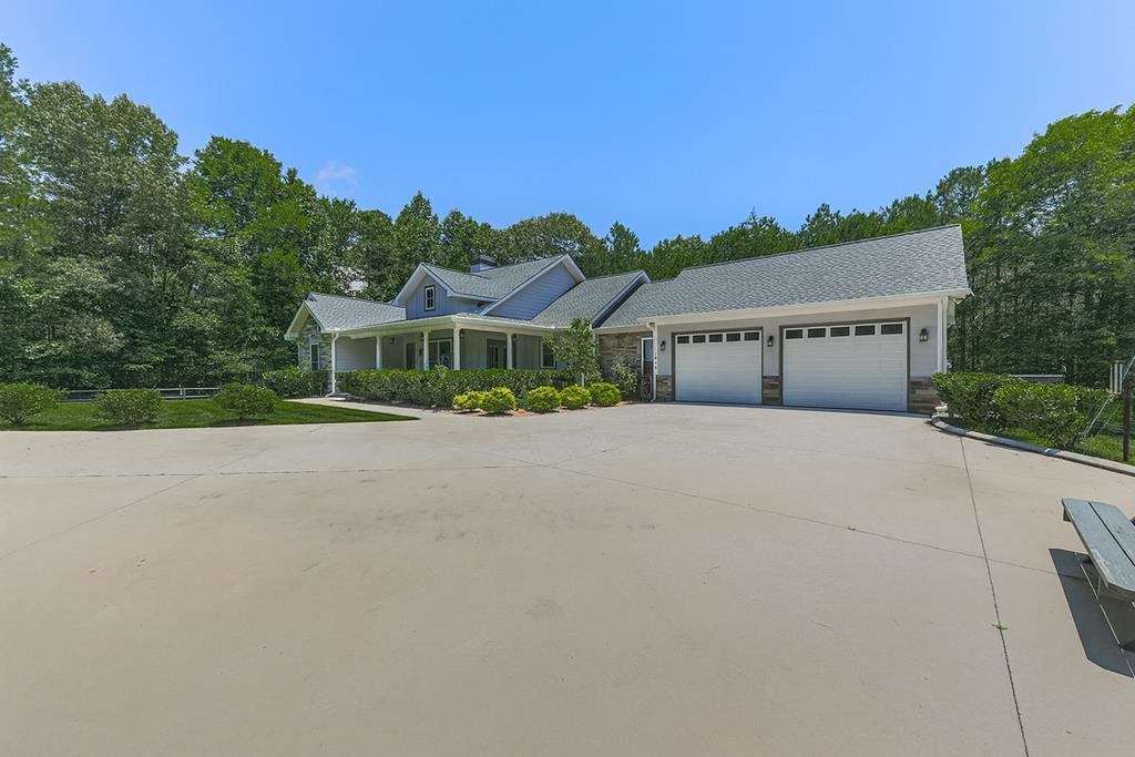 Ellijay, Georgia, 30540, United States, 4 Bedrooms Bedrooms, ,5 BathroomsBathrooms,Residential,Active,1929440