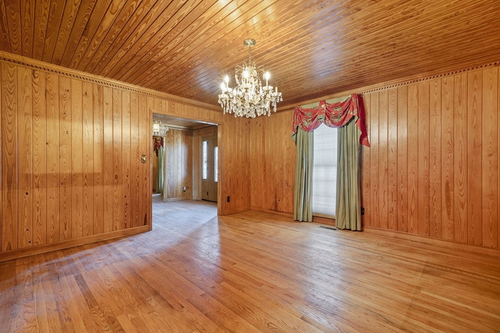 Ellijay, Georgia, 30540, United States, 4 Bedrooms Bedrooms, ,4 BathroomsBathrooms,Residential,Active,1954327
