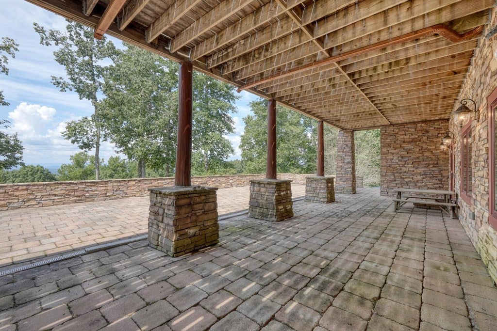 Blairsville, Georgia, 30512, United States, 4 Bedrooms Bedrooms, ,6 BathroomsBathrooms,Residential,Active,1934771
