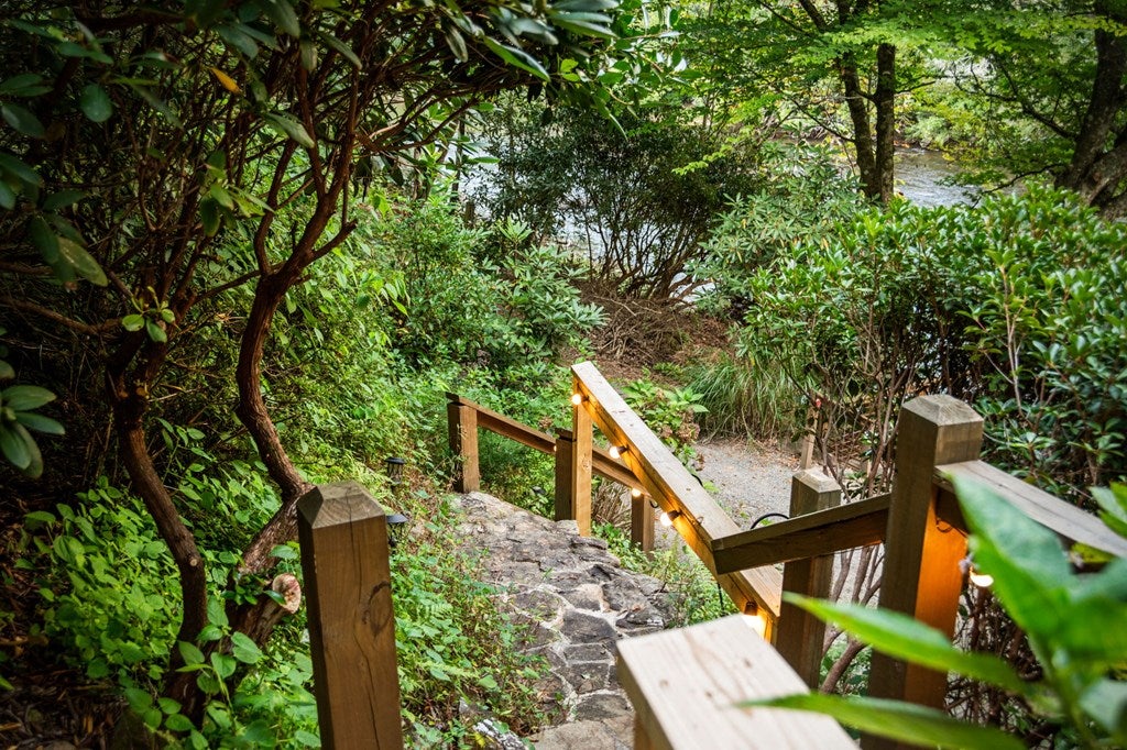 Blue Ridge, Georgia, 30513, United States, 4 Bedrooms Bedrooms, ,3 BathroomsBathrooms,Residential,Active,1945235