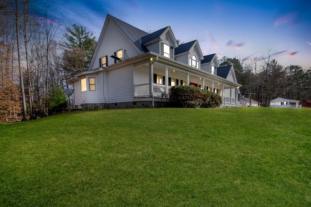 Blairsville, Georgia, 30512, United States, 5 Bedrooms Bedrooms, ,4 BathroomsBathrooms,Residential,Active,1741628
