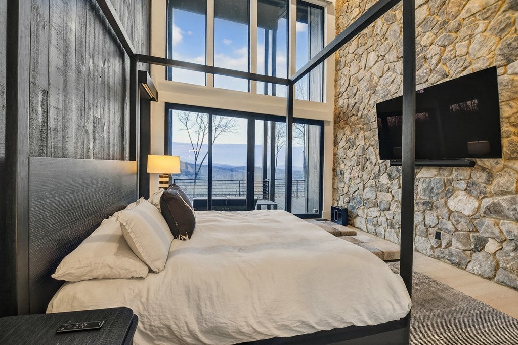 Blue Ridge, Georgia, 30513, United States, 5 Bedrooms Bedrooms, ,6 BathroomsBathrooms,Residential,Active,2017447