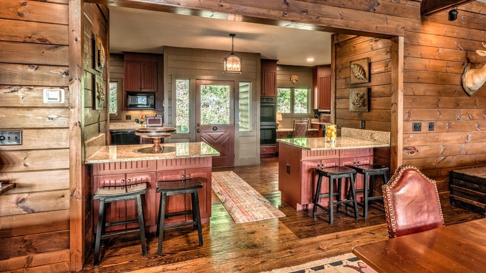 Ellijay, Georgia, 30536, United States, 6 Bedrooms Bedrooms, ,5 BathroomsBathrooms,Residential,Active,1929800