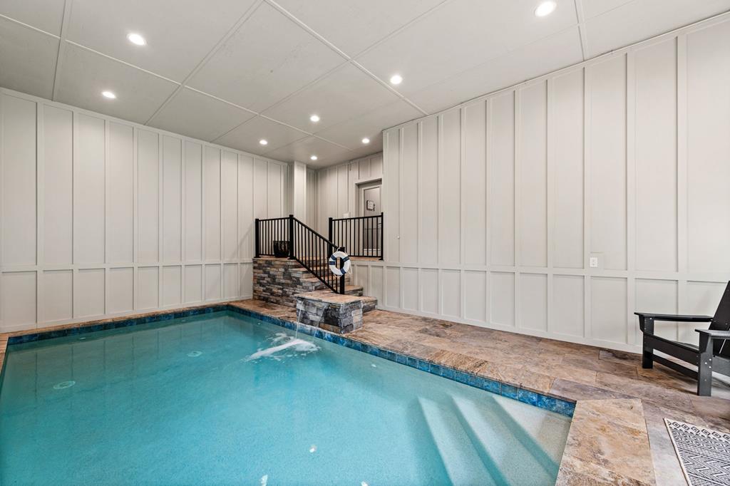 Ellijay, Georgia, 30540, United States, 5 Bedrooms Bedrooms, ,6 BathroomsBathrooms,Residential,Active,1914794