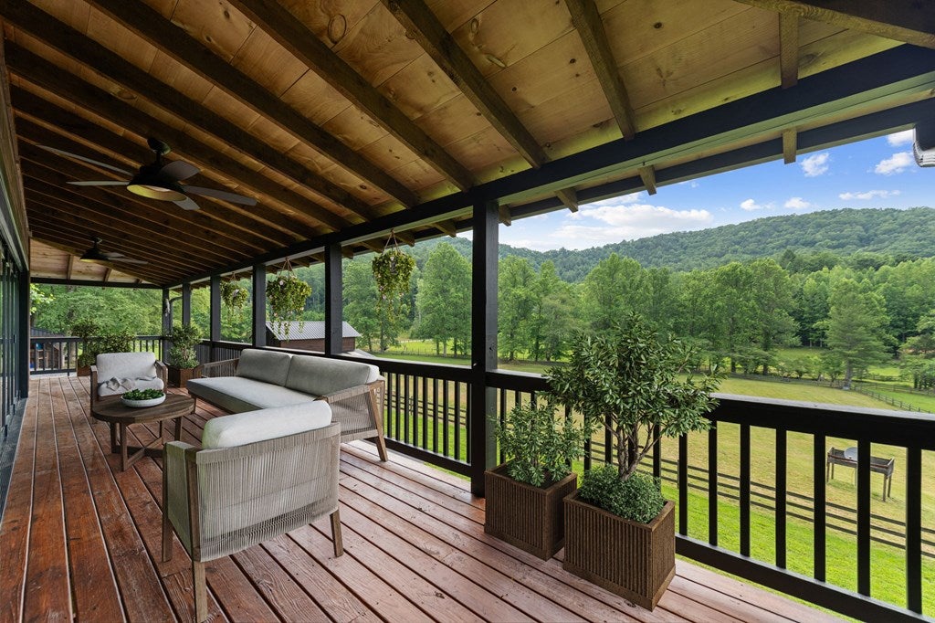Blue Ridge, Georgia, 30513, United States, 3 Bedrooms Bedrooms, ,4 BathroomsBathrooms,Residential,Active,2008330