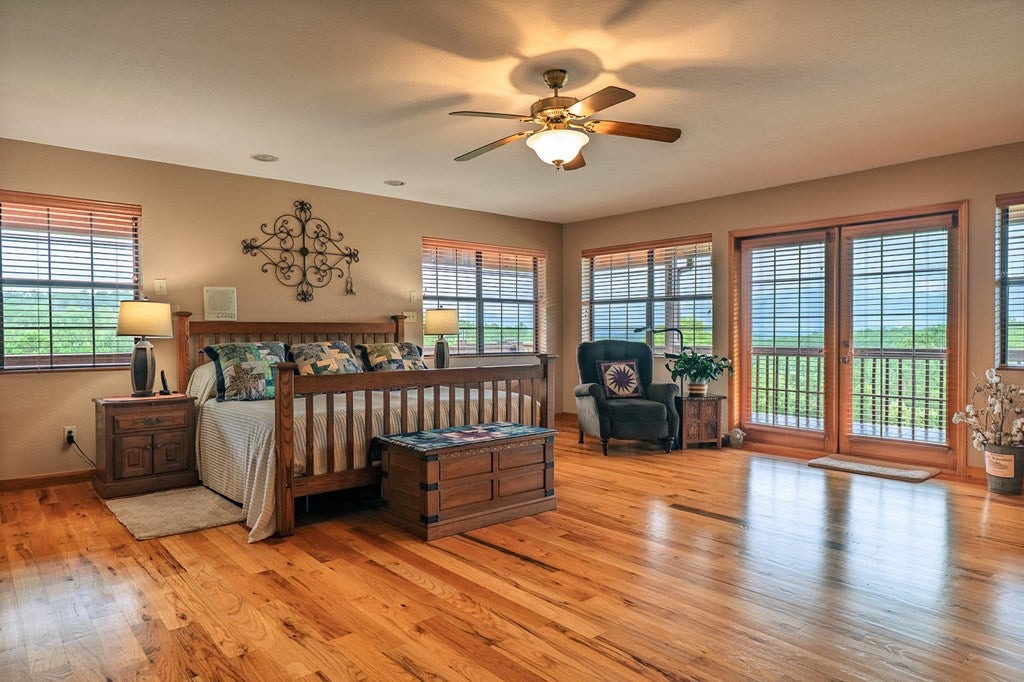 Copperhill, Tennessee, 37317, United States, 5 Bedrooms Bedrooms, ,6 BathroomsBathrooms,Residential,Active,1871227