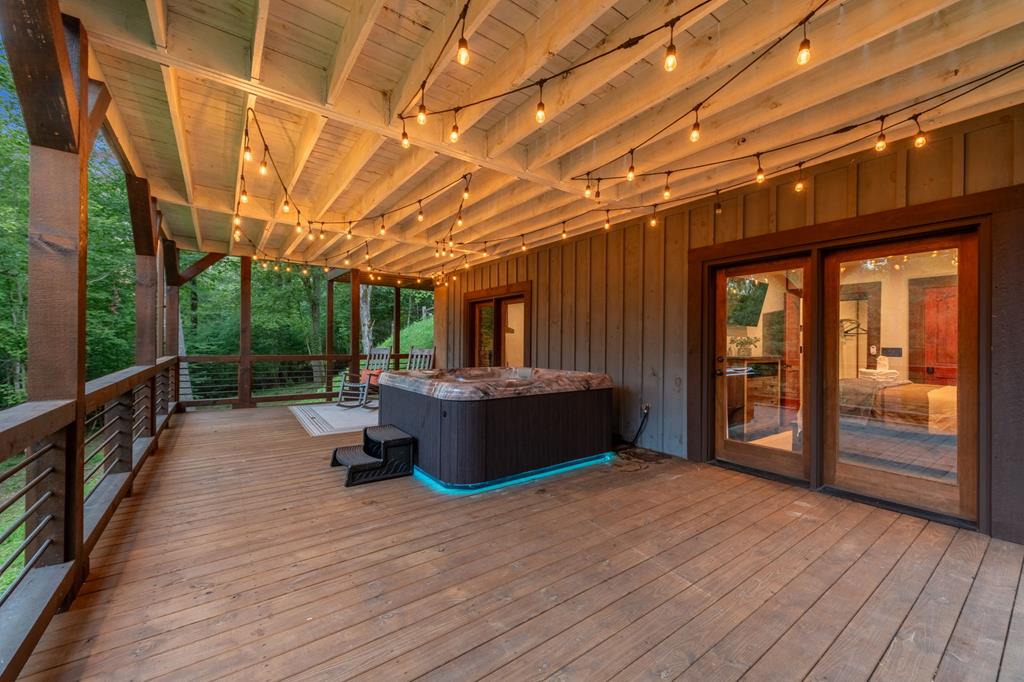 Blue Ridge, Georgia, 30513, United States, 3 Bedrooms Bedrooms, ,3 BathroomsBathrooms,Residential,Active,1849502