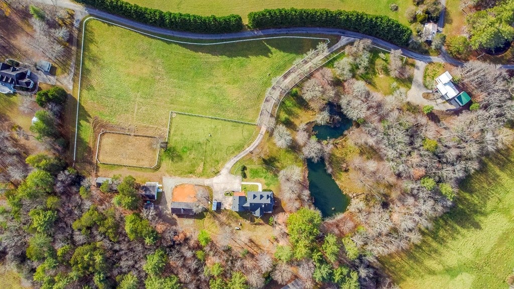 Blairsville, Georgia, 30512, United States, 5 Bedrooms Bedrooms, ,4 BathroomsBathrooms,Residential,Active,1741628