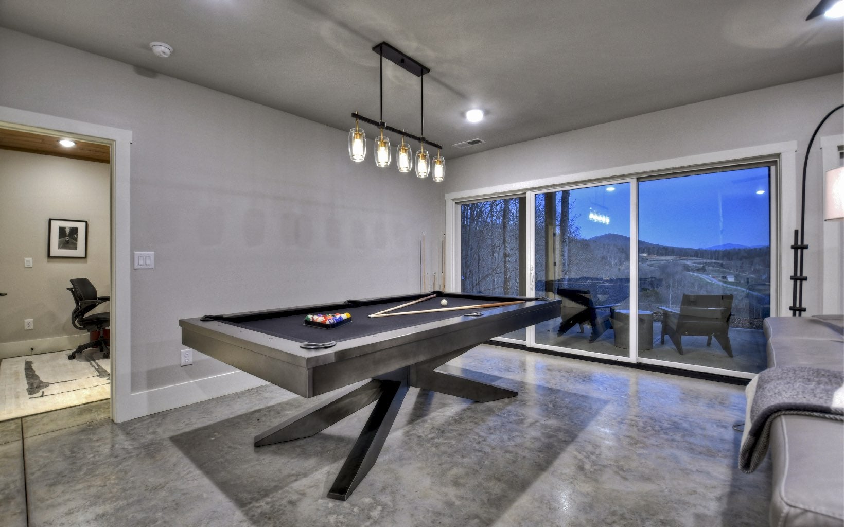 Morganton, Georgia, 30560, United States, 3 Bedrooms Bedrooms, ,4 BathroomsBathrooms,Residential,Active,2007013