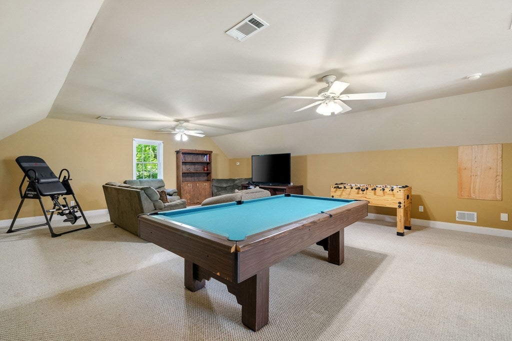 Ellijay, Georgia, 30536, United States, 3 Bedrooms Bedrooms, ,3 BathroomsBathrooms,Residential,Active,1953369