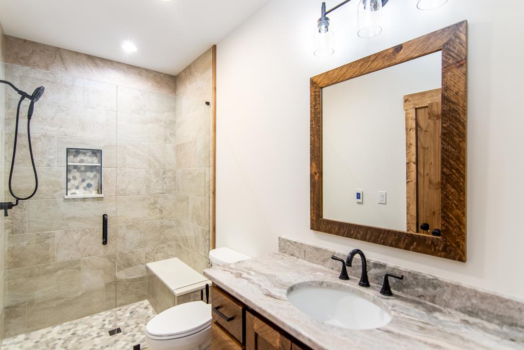 Talking Rock, Georgia, 30175, United States, 4 Bedrooms Bedrooms, ,3 BathroomsBathrooms,Residential,Active,2000224