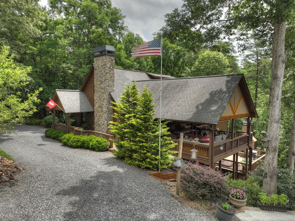 Morganton, Georgia, 30560, United States, 4 Bedrooms Bedrooms, ,6 BathroomsBathrooms,Residential,Active,1944072