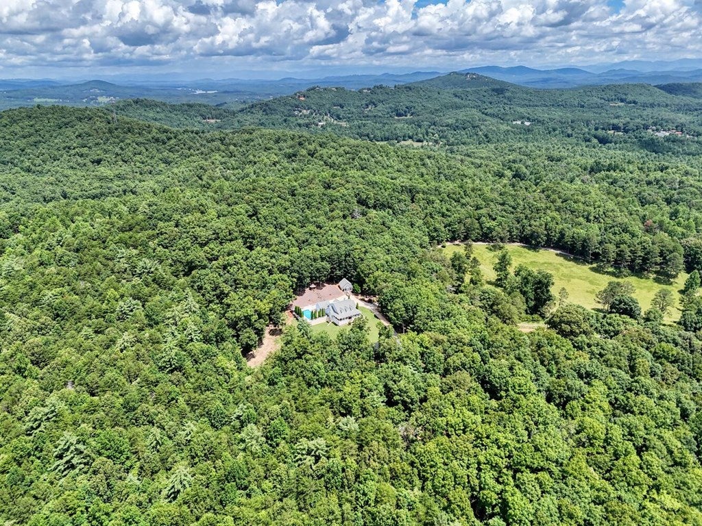 Blairsville, Georgia, 30512, United States, 4 Bedrooms Bedrooms, ,4 BathroomsBathrooms,Residential,Active,1892611