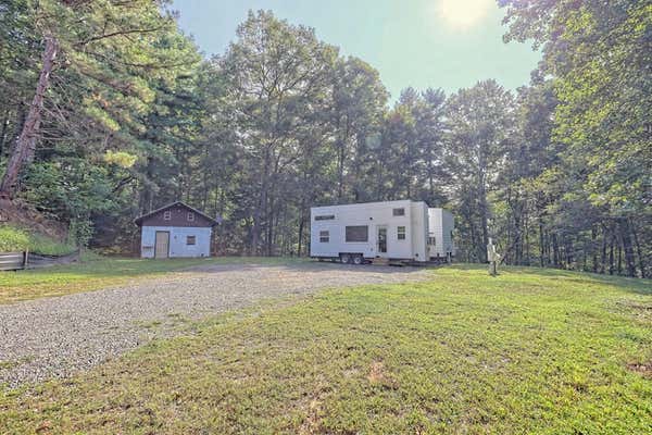 220 MOUNTAIN LAUREL DR, HAYESVILLE, NC 28904, photo 3 of 44