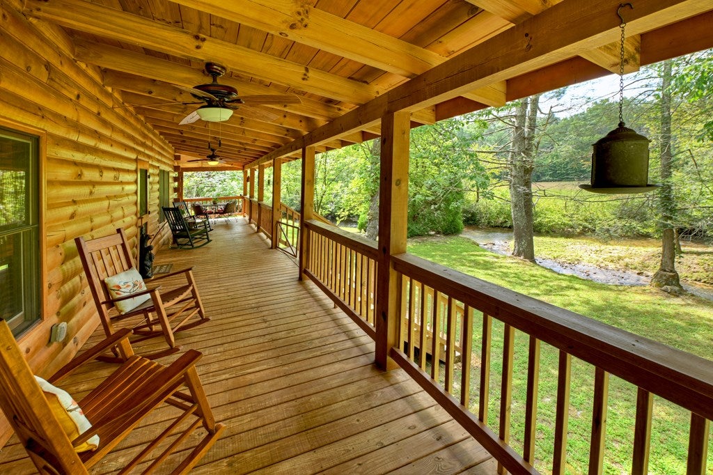Ellijay, Georgia, 30536, United States, 2 Bedrooms Bedrooms, ,2 BathroomsBathrooms,Residential,Active,1946315