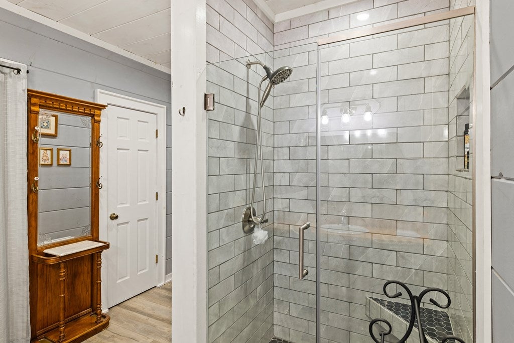 Blue Ridge, Georgia, 30513, United States, 4 Bedrooms Bedrooms, ,4 BathroomsBathrooms,Residential,Active,1990018