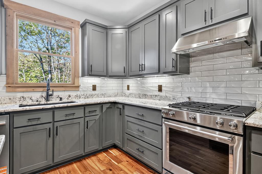 Ellijay, Georgia, 30540, United States, 4 Bedrooms Bedrooms, ,3 BathroomsBathrooms,Residential,Active,1971005