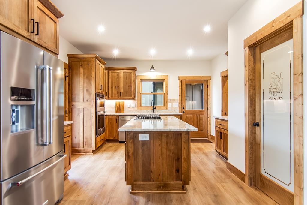 Talking Rock, Georgia, 30175, United States, 4 Bedrooms Bedrooms, ,3 BathroomsBathrooms,Residential,Active,2000224