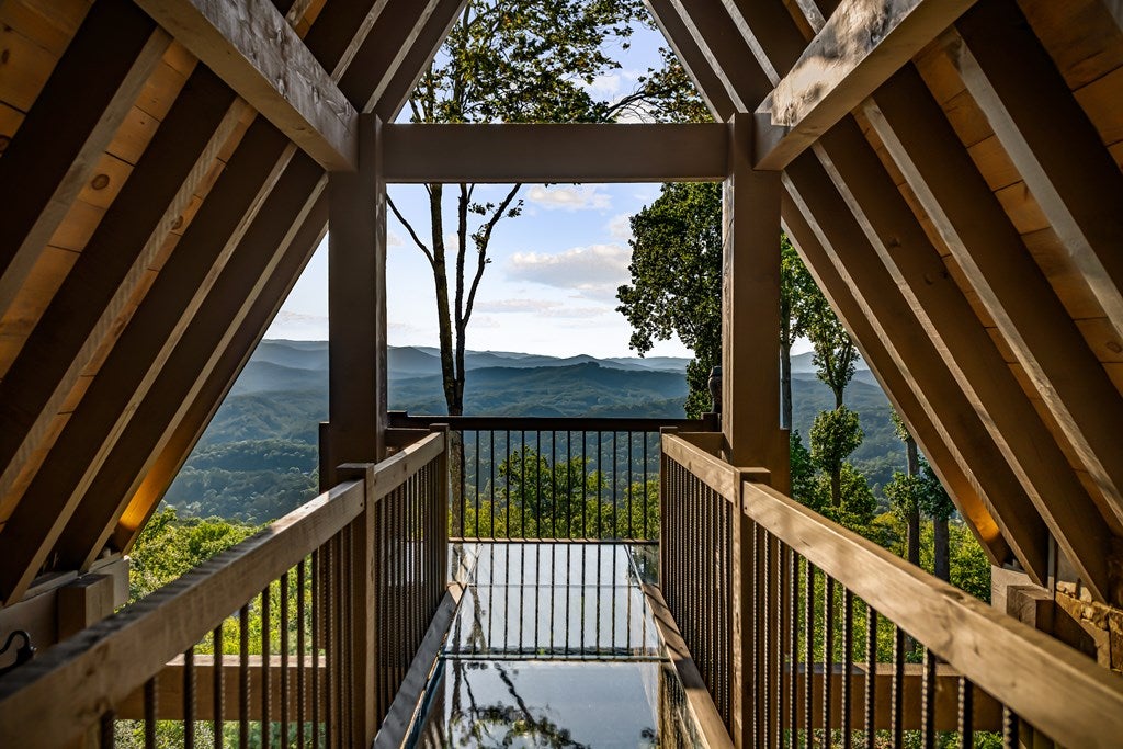 Blue Ridge, Georgia, 30513, United States, 4 Bedrooms Bedrooms, ,5 BathroomsBathrooms,Residential,Active,1904743