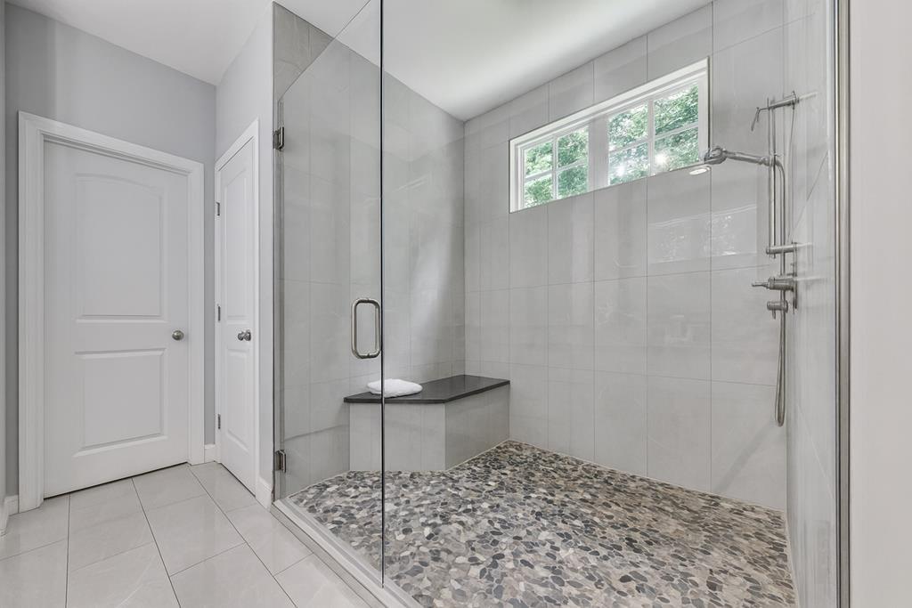Ellijay, Georgia, 30540, United States, 4 Bedrooms Bedrooms, ,5 BathroomsBathrooms,Residential,Active,1929440