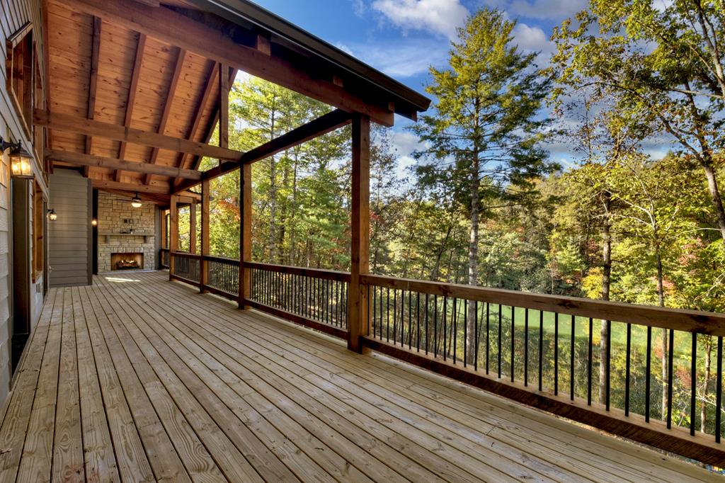Ellijay, Georgia, 30540, United States, 4 Bedrooms Bedrooms, ,3 BathroomsBathrooms,Residential,Active,1971005