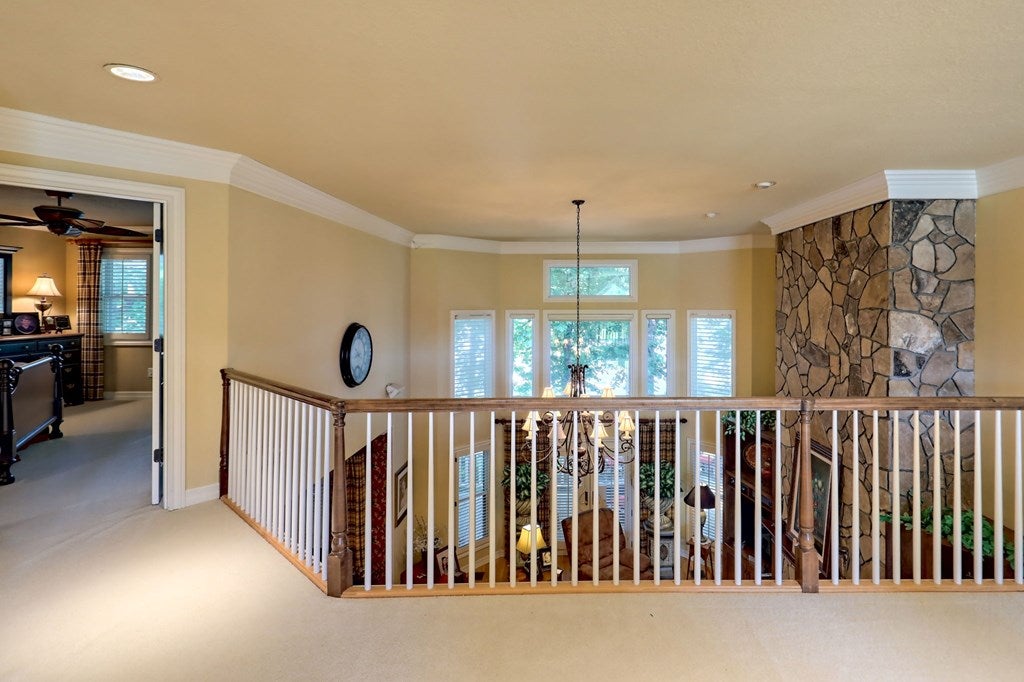 Hiawassee, Georgia, 30546, United States, 4 Bedrooms Bedrooms, ,5 BathroomsBathrooms,Residential,Active,1741595