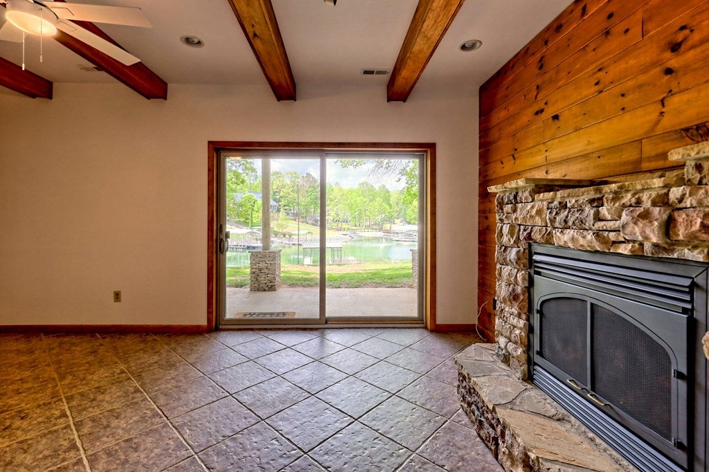 Hiawassee, Georgia, 30546, United States, 3 Bedrooms Bedrooms, ,3 BathroomsBathrooms,Residential,Active,1790158
