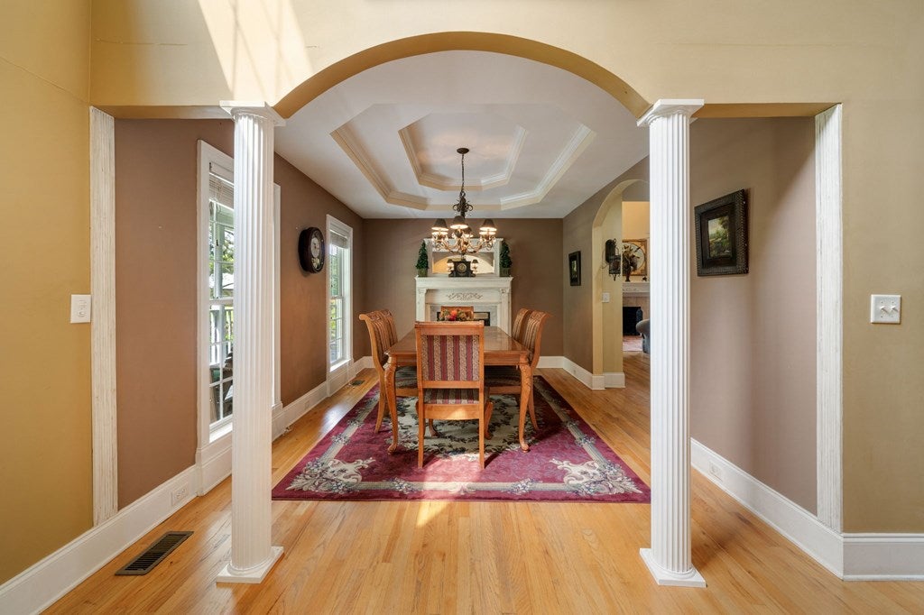 Ellijay, Georgia, 30536, United States, 3 Bedrooms Bedrooms, ,3 BathroomsBathrooms,Residential,Active,1953369