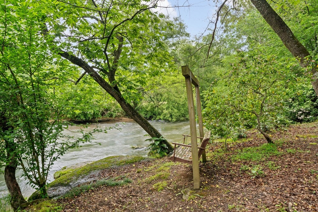 Ellijay, Georgia, 30536, United States, 3 Bedrooms Bedrooms, ,3 BathroomsBathrooms,Residential,Active,1953369