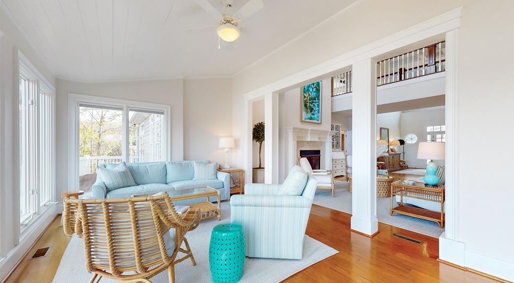 Hiawassee, Georgia, 30546, United States, 8 Bedrooms Bedrooms, ,6 BathroomsBathrooms,Residential,Active,1821974