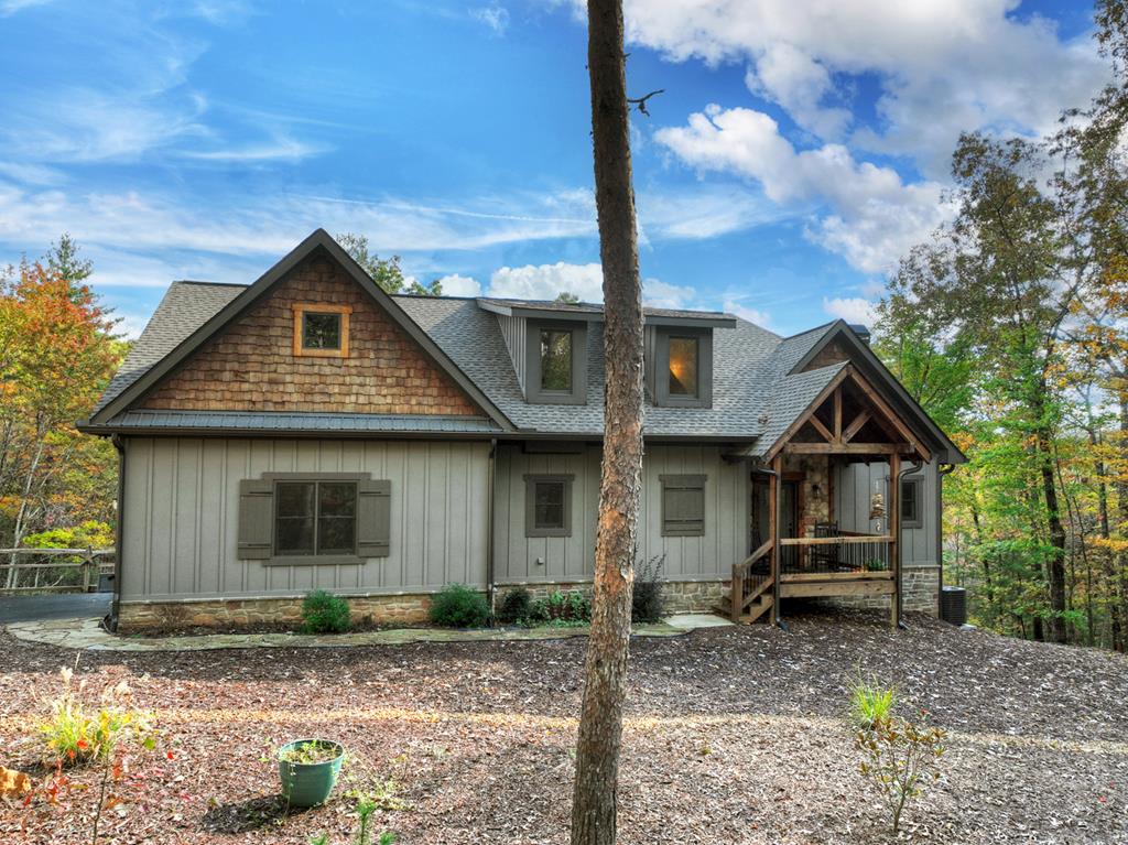 Ellijay, Georgia, 30540, United States, 5 Bedrooms Bedrooms, ,4 BathroomsBathrooms,Residential,Active,1745330