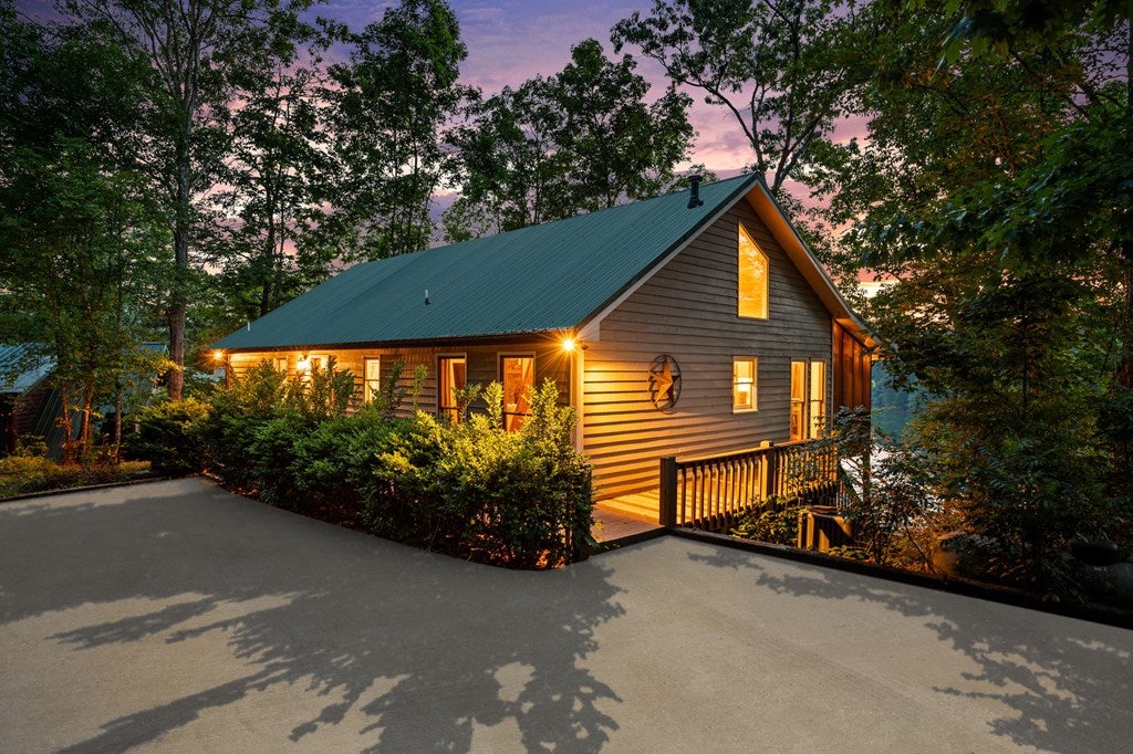 Morganton, Georgia, 30560, United States, 4 Bedrooms Bedrooms, ,3 BathroomsBathrooms,Residential,Pending,1858671